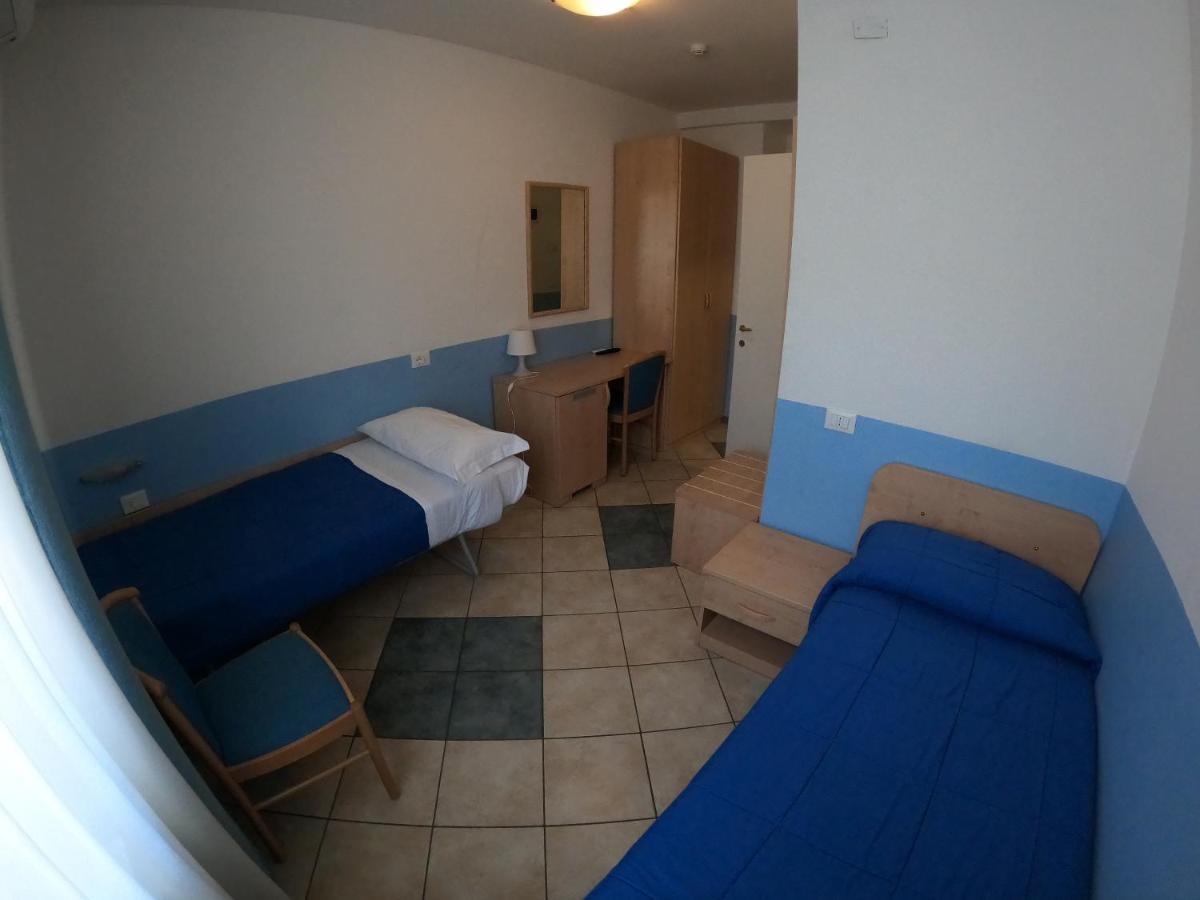Albergo La Caravella Staranzano ภายนอก รูปภาพ