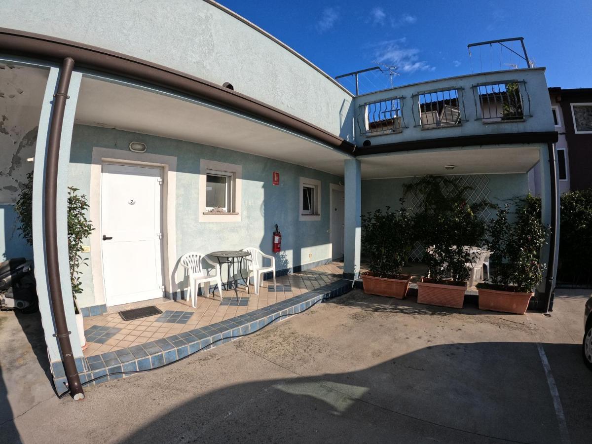 Albergo La Caravella Staranzano ภายนอก รูปภาพ