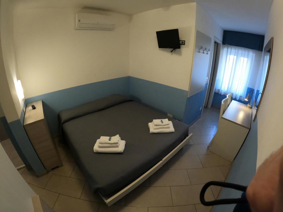Albergo La Caravella Staranzano ภายนอก รูปภาพ